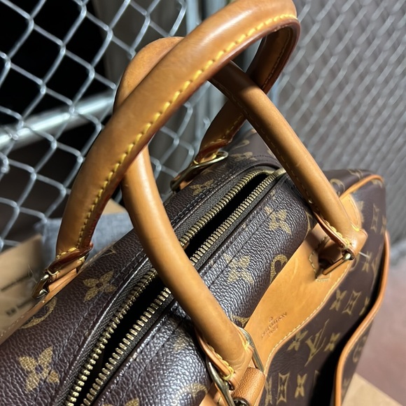 Authentic Louis Vuitton Deauville Satchel - Picture 3 of 8
